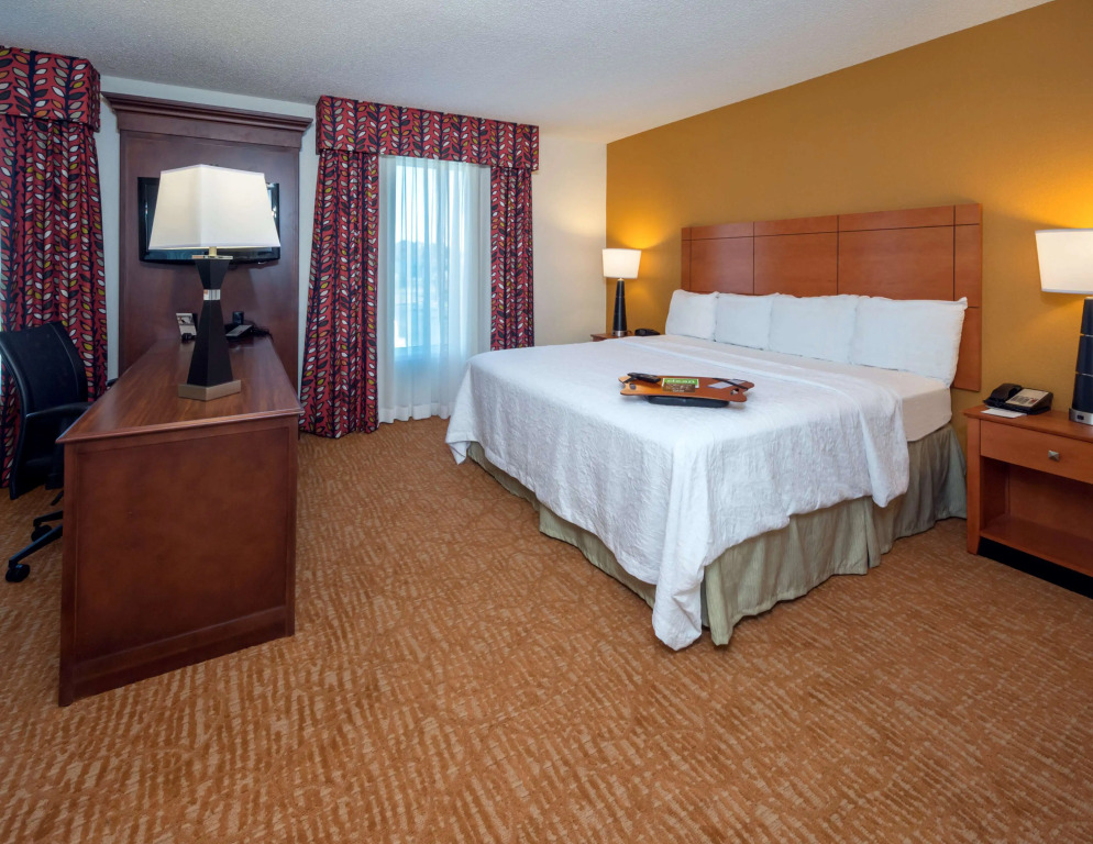 Hampton Inn & Suites Mobile I-65@ Airport Boulevard