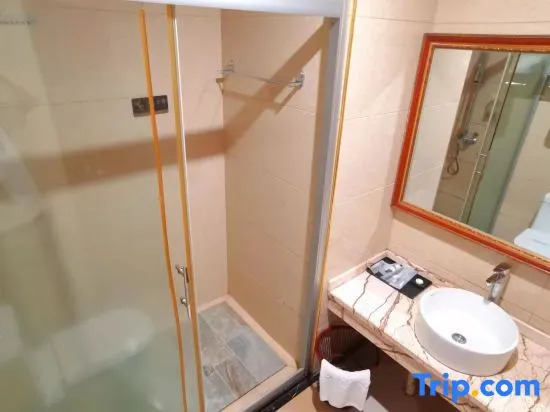 Dongxing Zijin Hotel