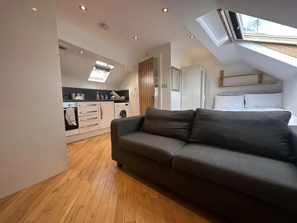 Stunning 1-bed Studio in Pudsey
