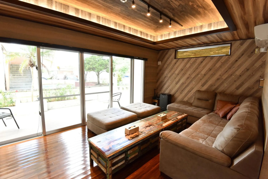 Seven Residence music - 50m to the beach