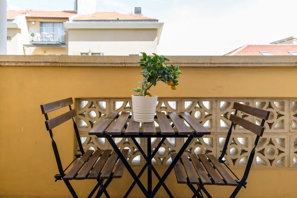 Cozy & Oriental with Terrace
