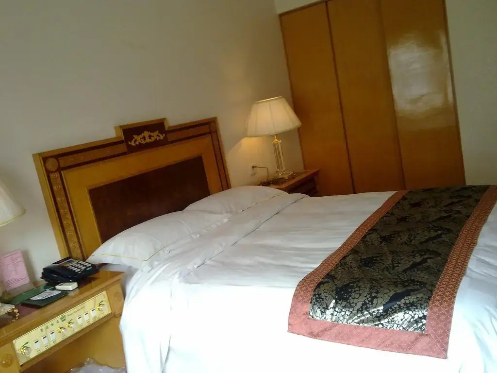Royal Garden Hotel