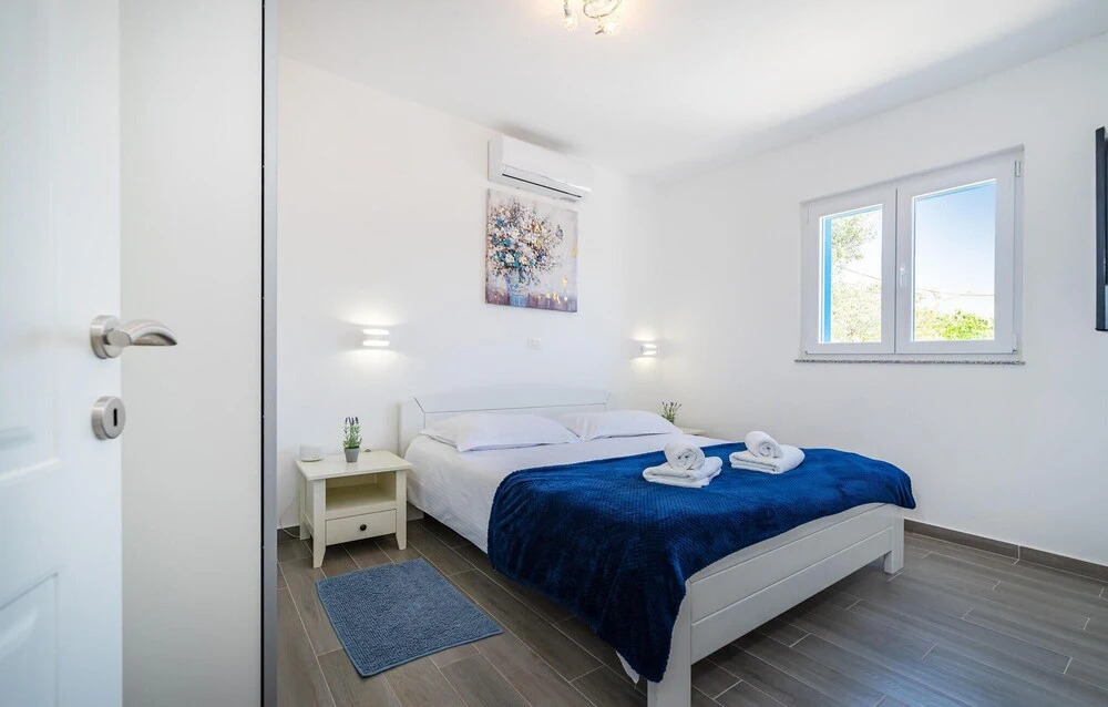 Amazing Home In Maslenica