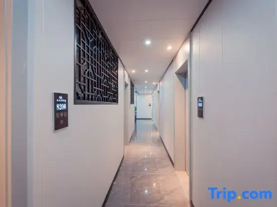 Phoenix Wanfeng Yushe Light Luxury Homestay (Hongqiao Branch, Fenghuang Ancient Town)