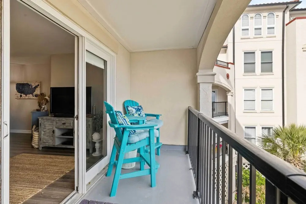 Villa Capriani Condo w/ Direct Beach Access