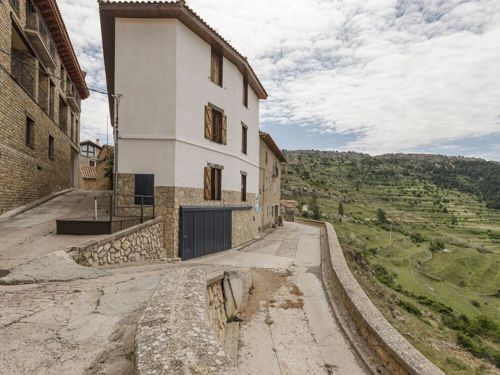 Delightful Apartment in Gudar With Terrace