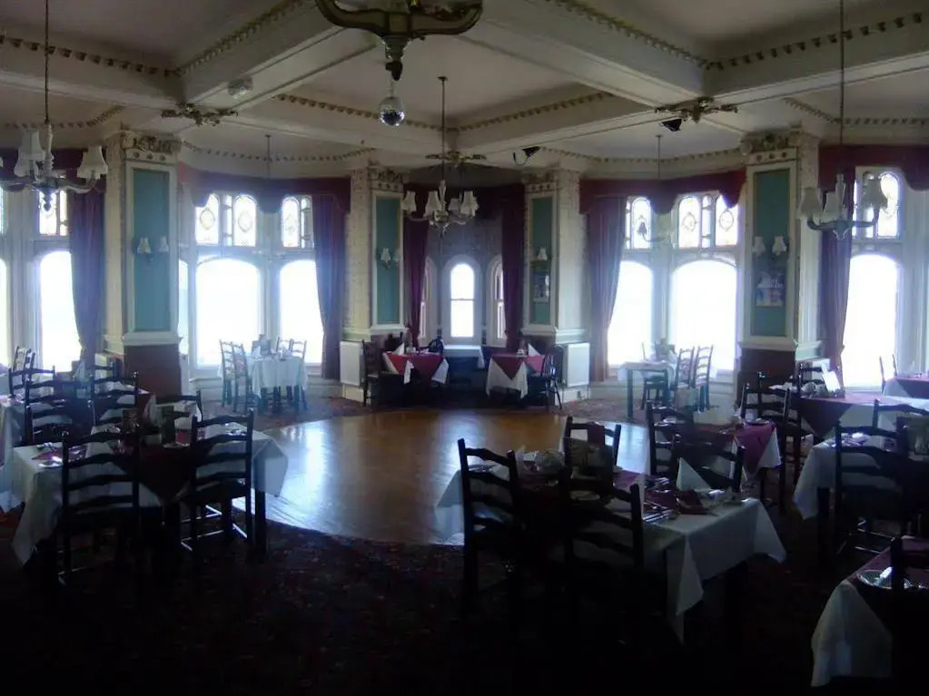 Hotel De Paris
