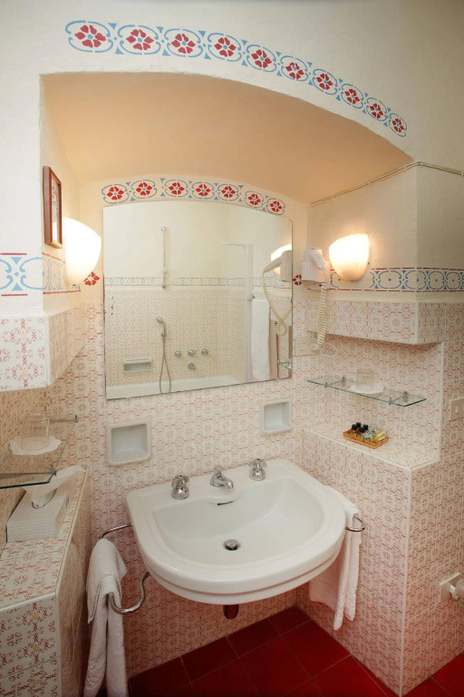 Badia a Coltibuono Wine Resort