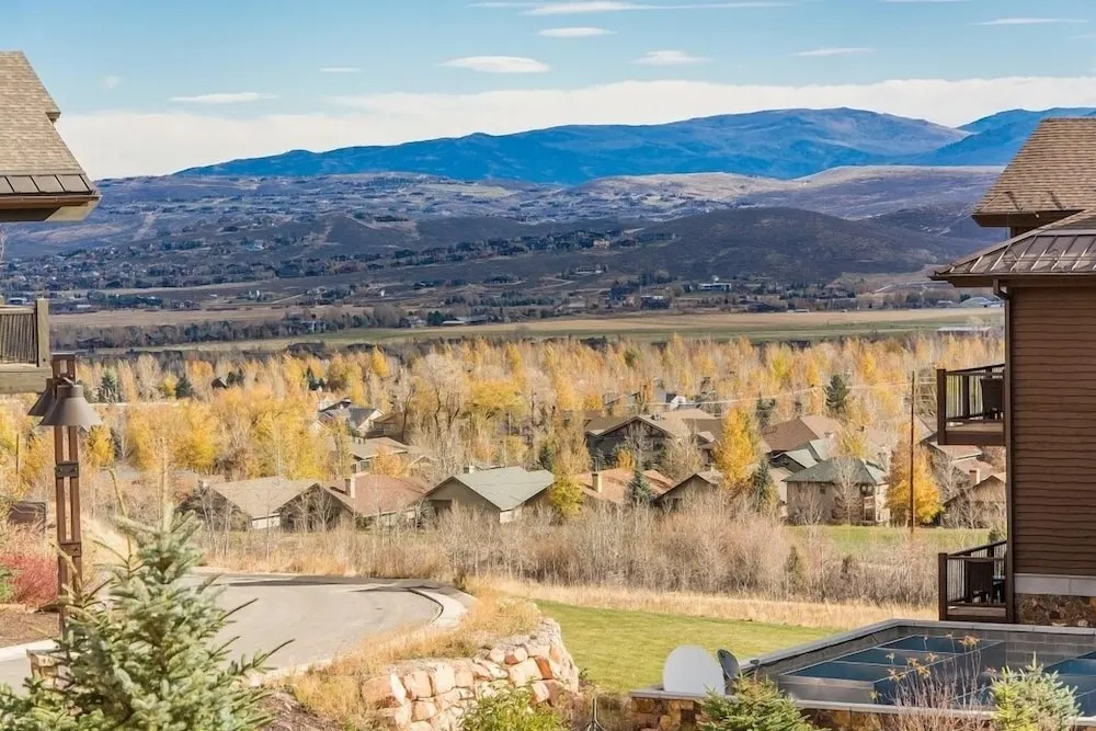 Park City Townhouse w/ Luxurious Amenities!
