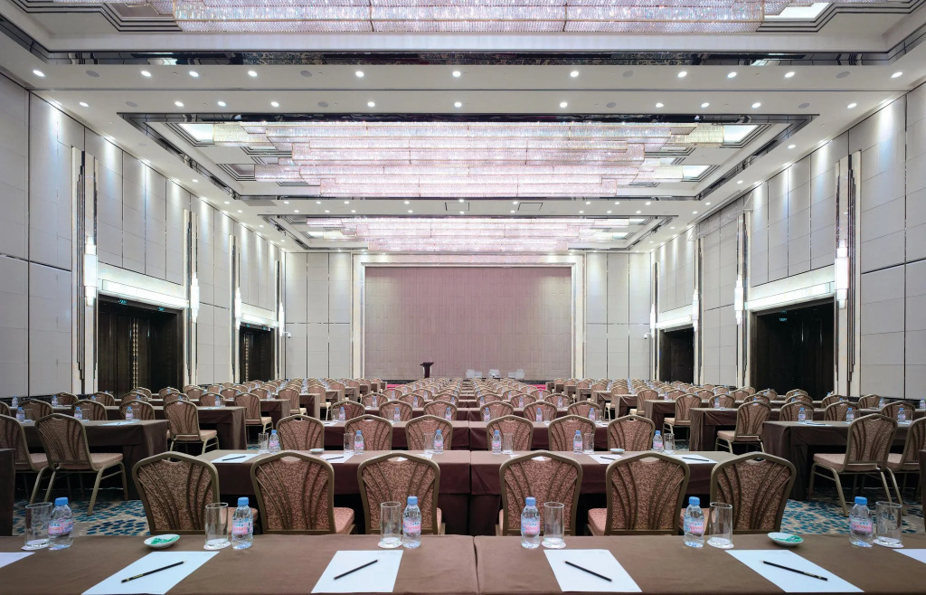 Отель Grand Skylight Shanghai Songjiang