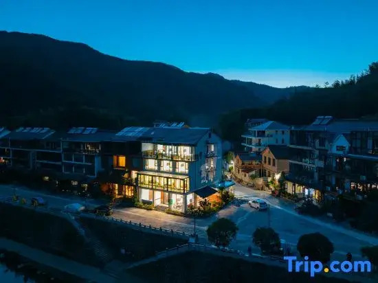 WilderRange · CreekSide Retreat (Maling Ancient Trail)