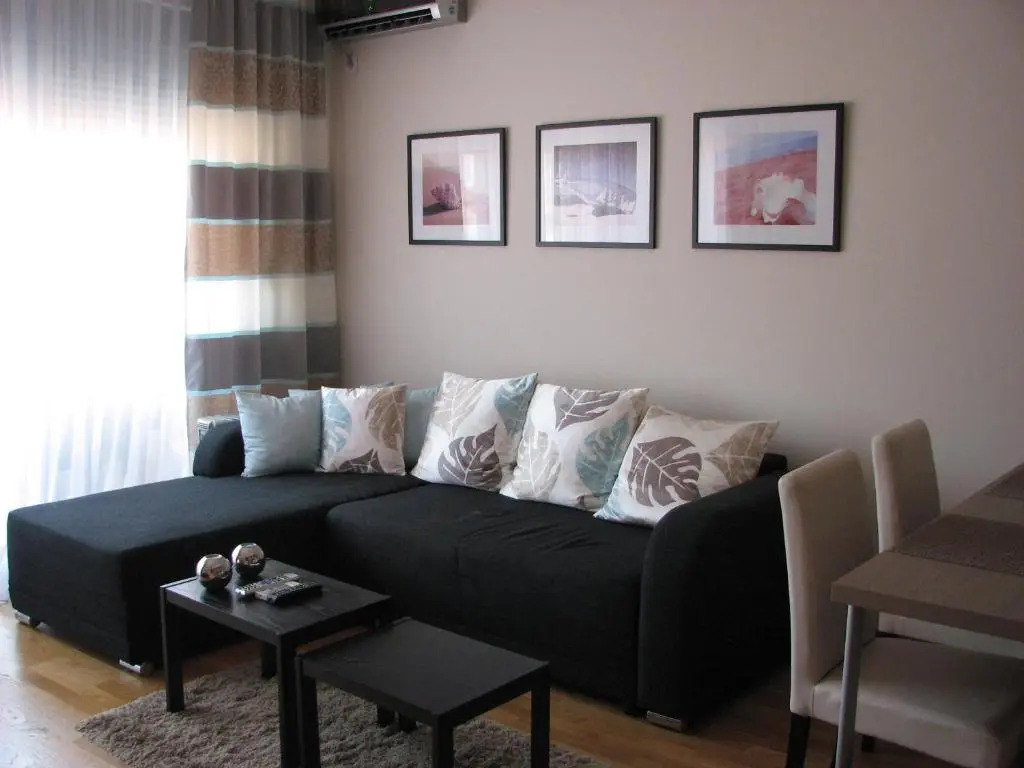 Apartment B&S