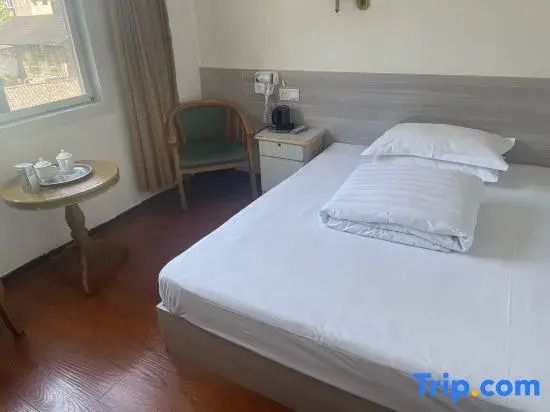 Huayuan Hotel