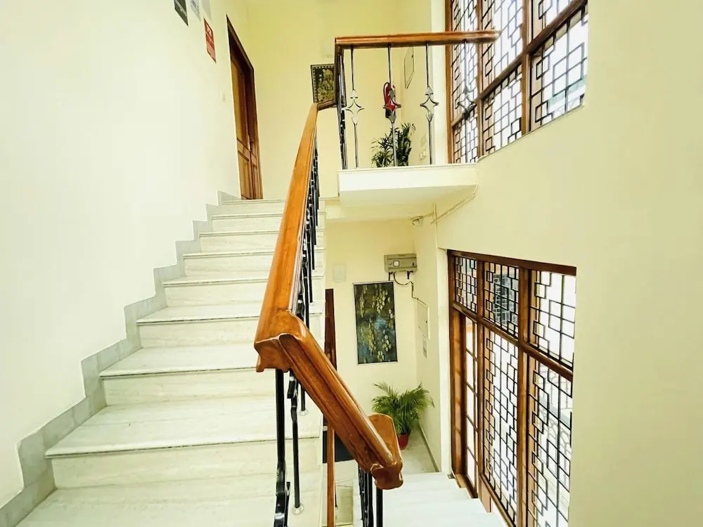 BedChambers Serviced Apartments - Artemis Hospital