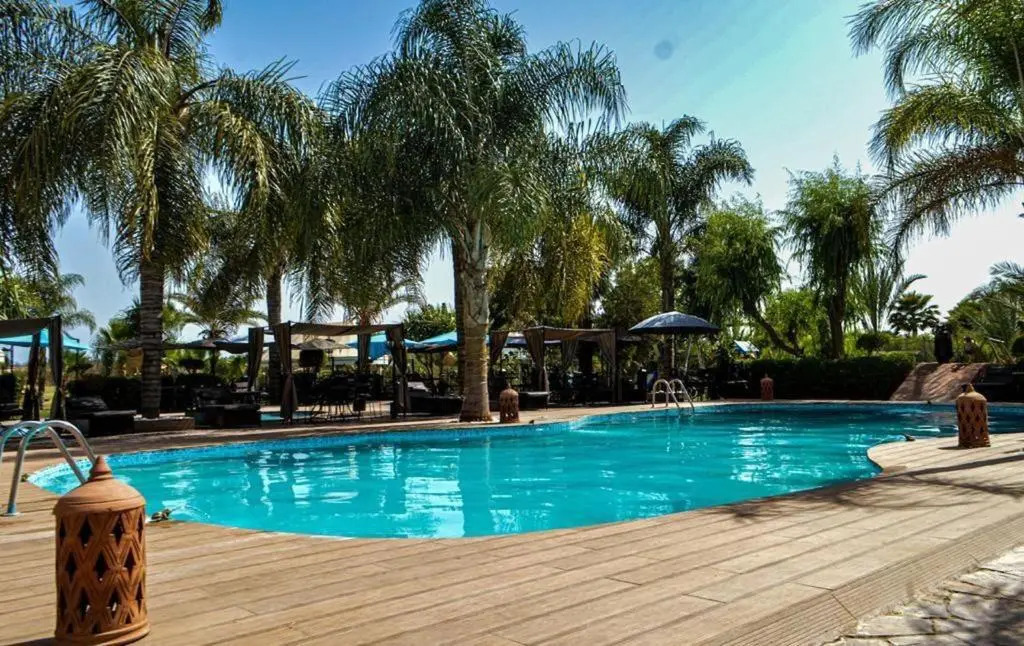 Villa Danwee - 8 Bedroom House With Swimming Pool, Road From Fez To Marrakech