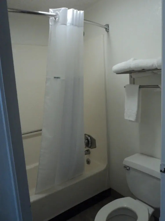 Super 8 Aberdeen Southern Pines