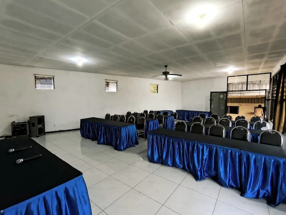 Hotel Nirwana Batu