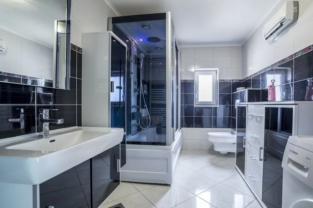 Luxury apartment Alduk close to Znjan beach with the sea view