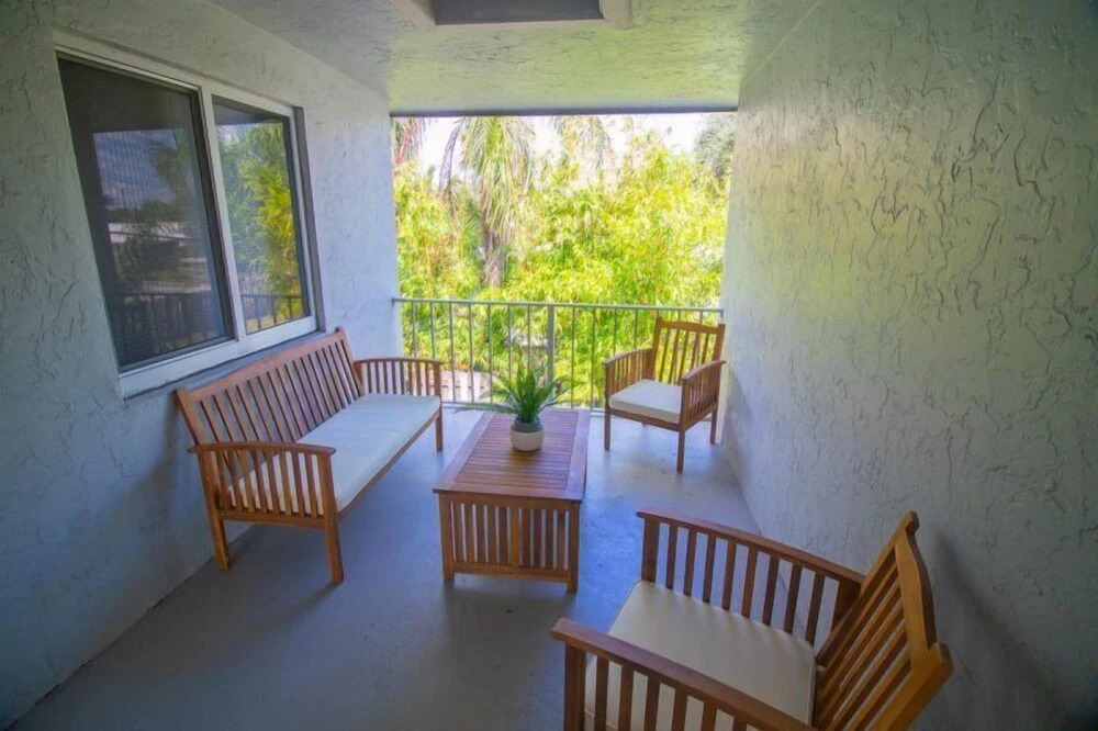 Brief Homes The Victor 1 Bedroom Apartment 5