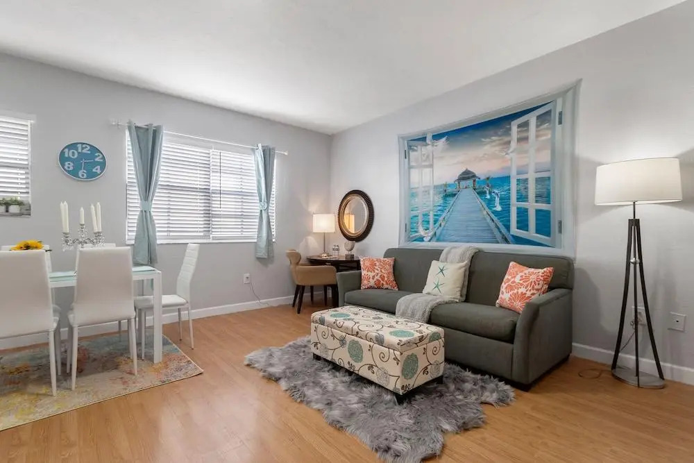 Deluxe Beach Apt