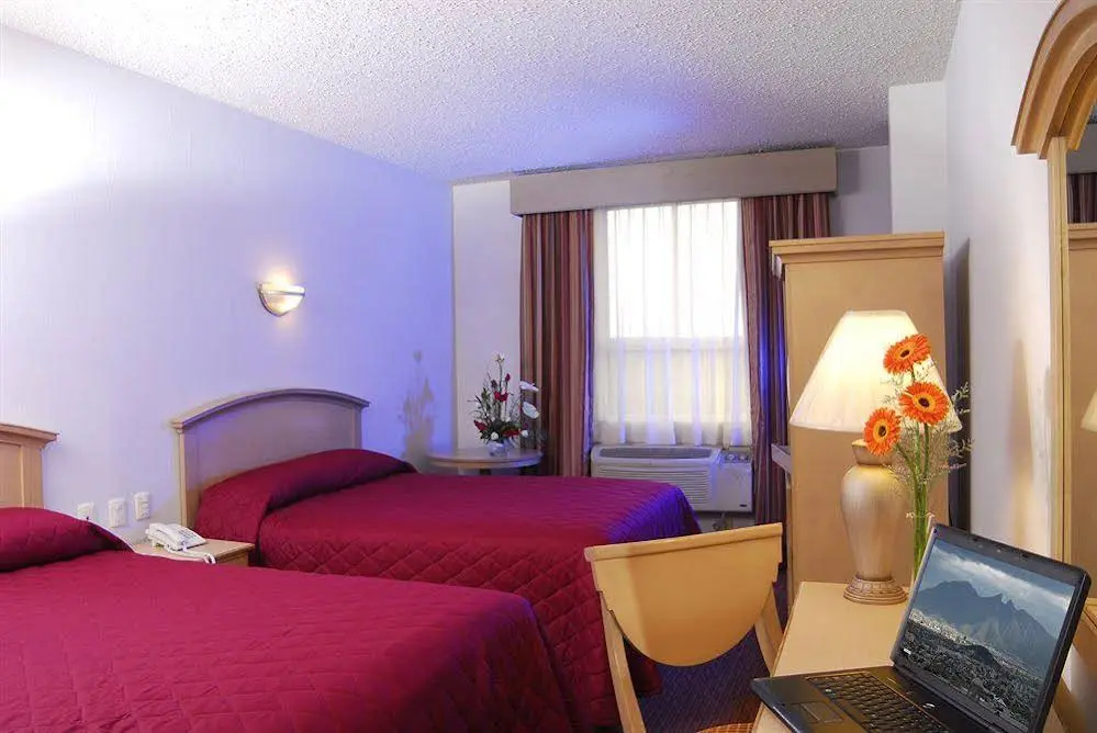 Fastos Hotel