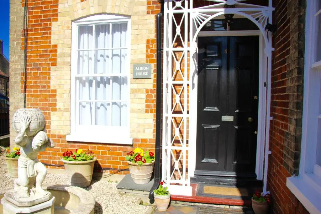 Sleeps14 Seaside Luxury House on the Suffolk Coast