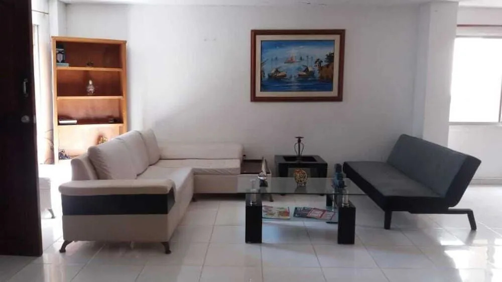 Hostal Edificio Malecon