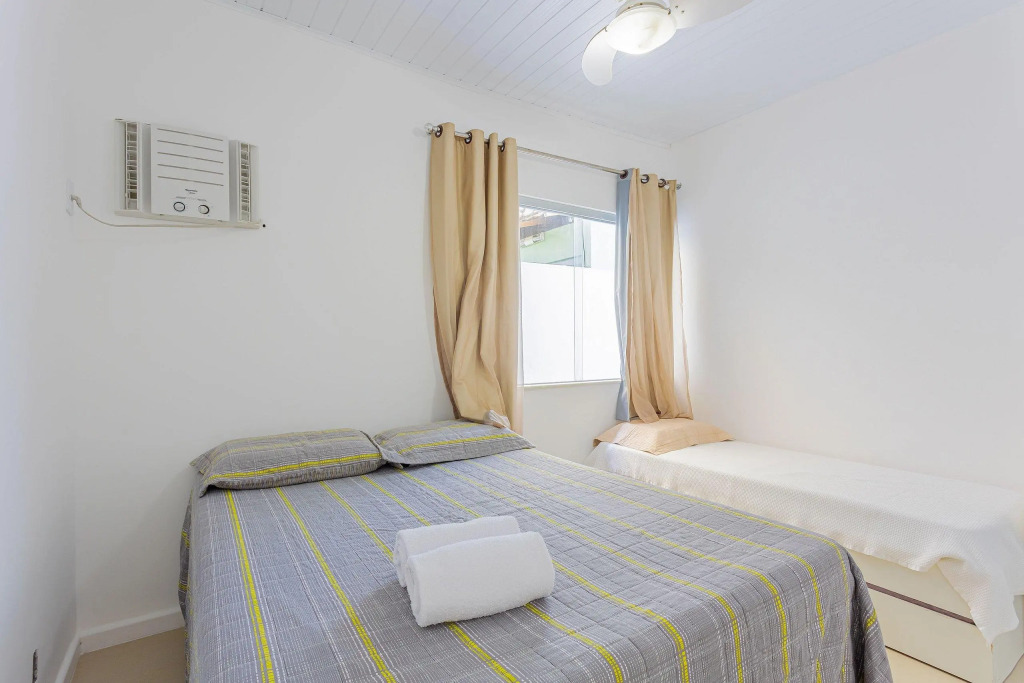 Gb14 Ampla Casa 6 Quartos Com Piscina E Churrasqueira