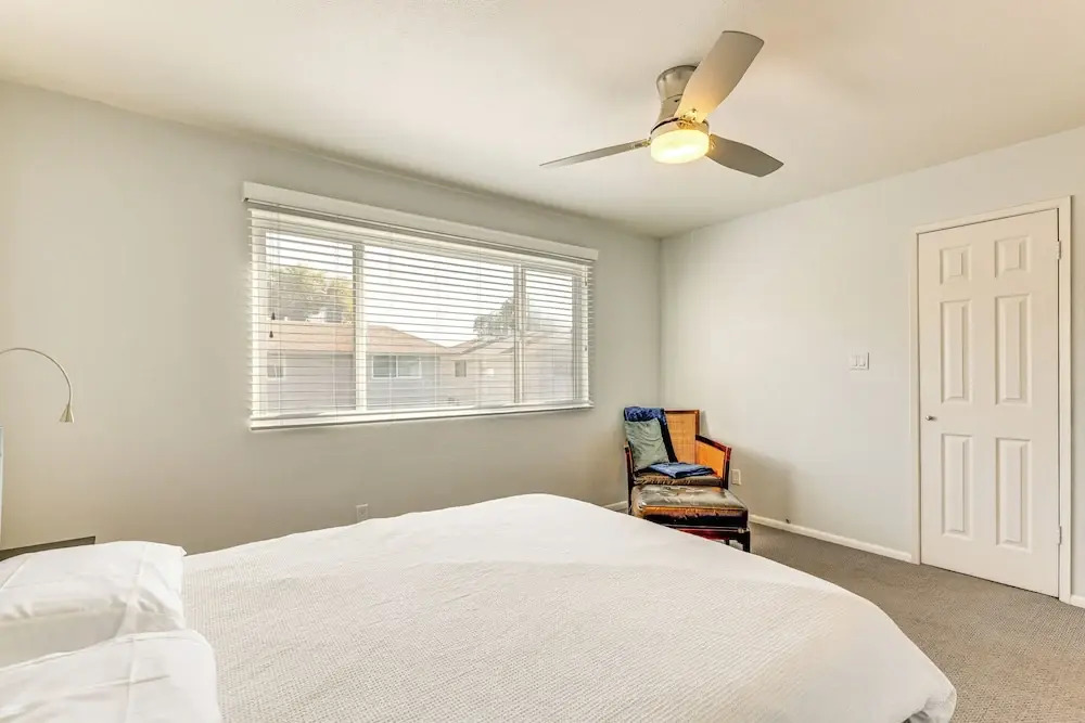 Community Pool: Scottsdale Condo 2 Mi to ASU