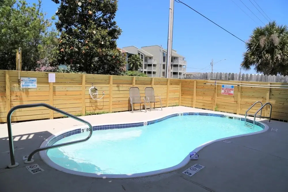 Sunrise Ge 110 2 Bedroom Condo by RedAwning