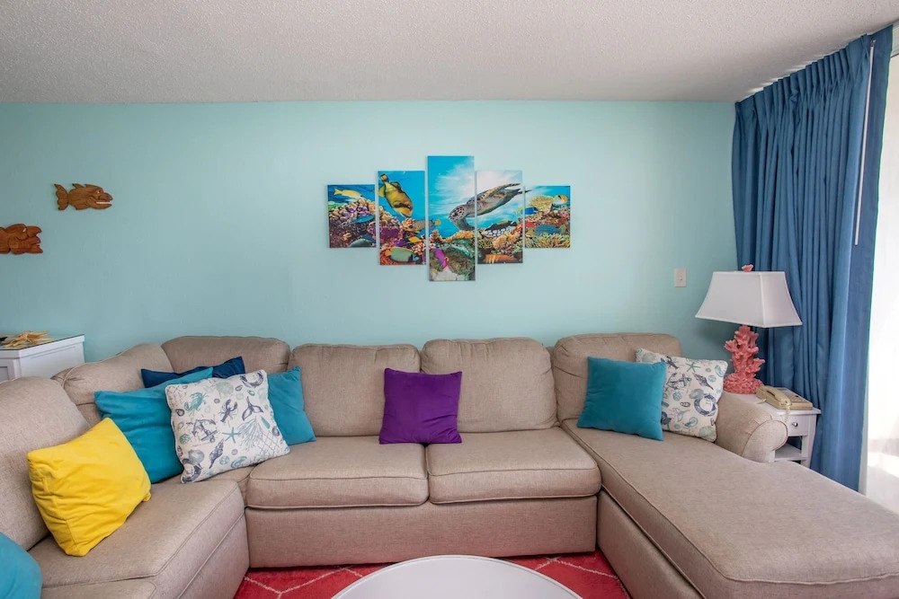 0712 Waters Edge Resort 3 Bedroom Condo by RedAwning
