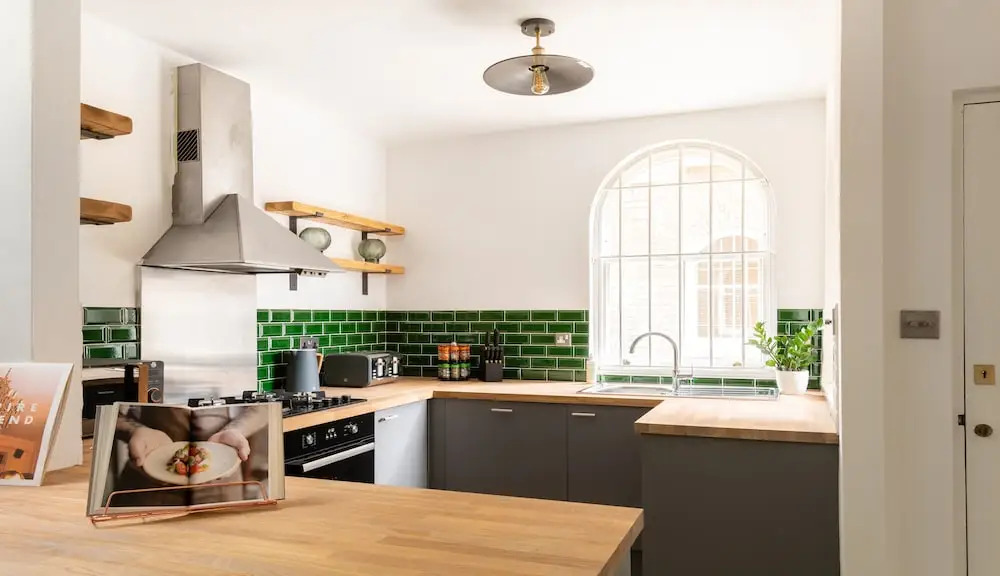 The Maida Vale Mews - Modern & Spacious 1BDR Home next to Venice Canals
