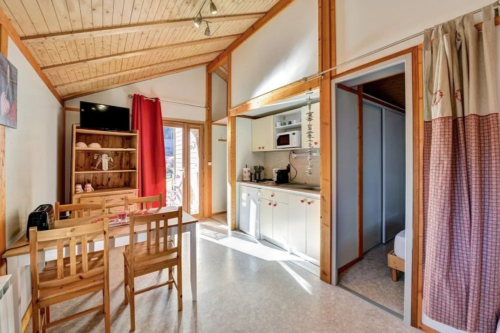 LA FERME de BELLINE Chalets ou Gîtes