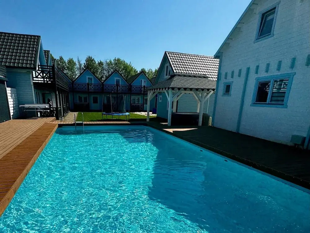 Comfortable holiday houses near the sea, Rewal