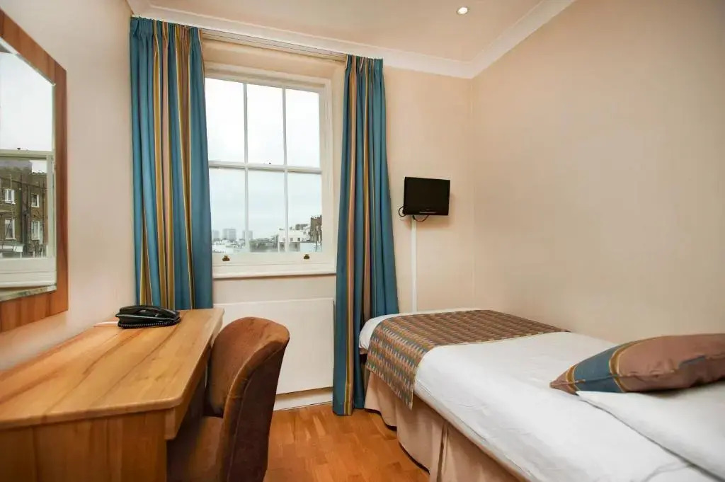 Royal Eagle Hotel