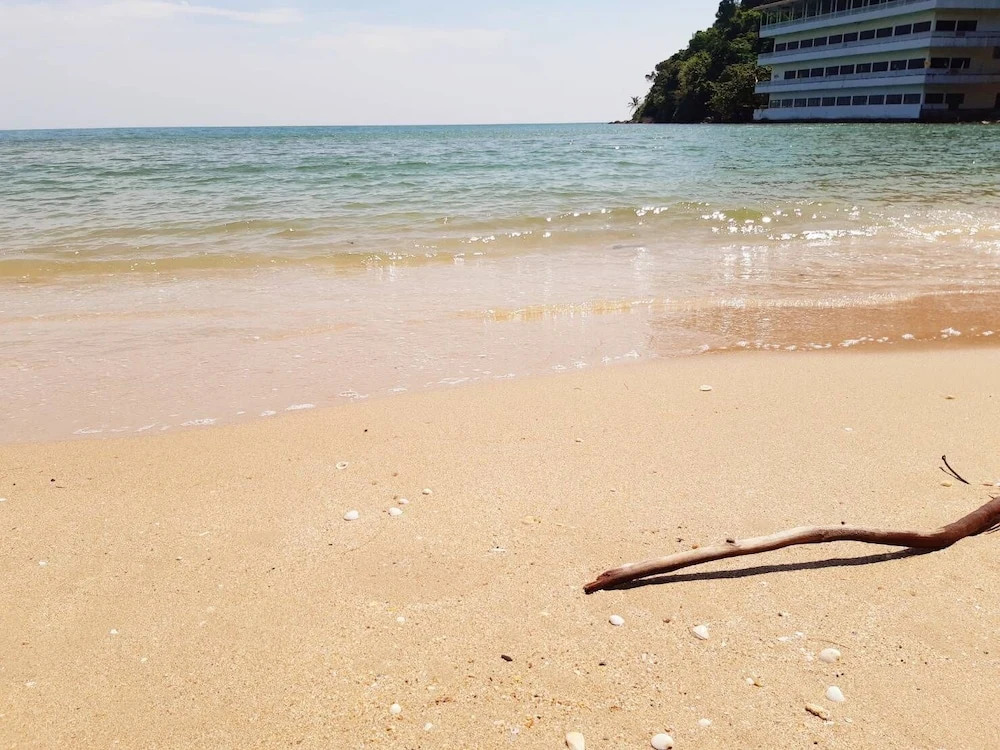 Jungle Bay Resort