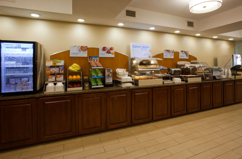 Holiday Inn Express Cedar Rapids - Collins Road by IHG
