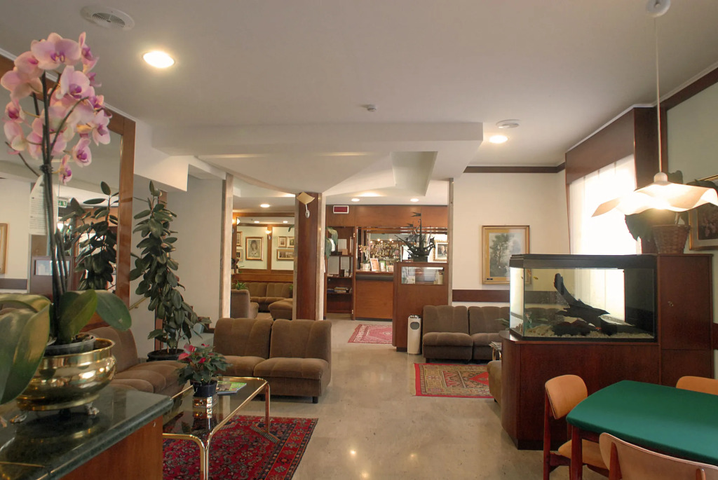 Hotel Iris