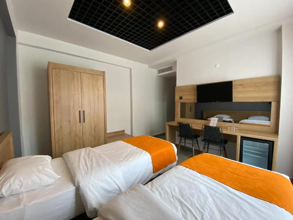 MOPE Hotel