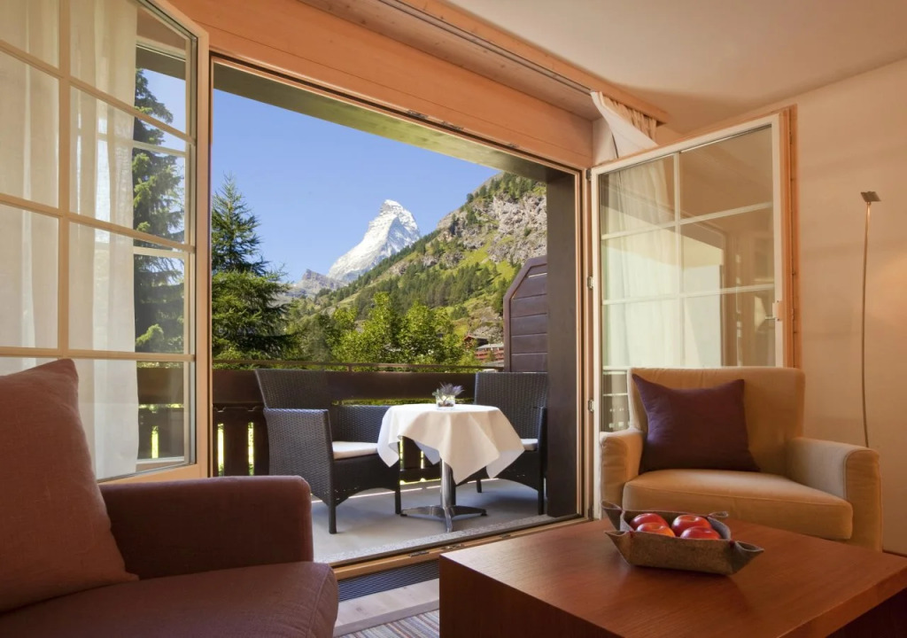Le Mirabeau Resort & Spa