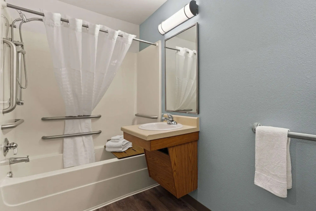 WoodSpring Suites Macon North