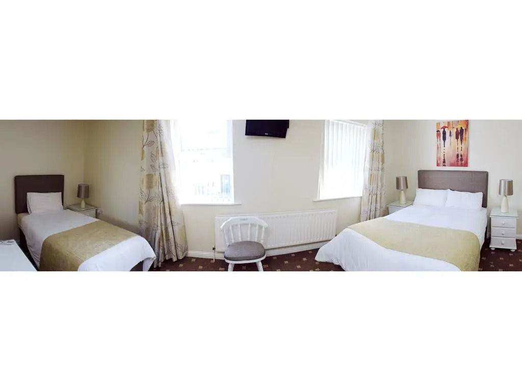 Kennys Guest House