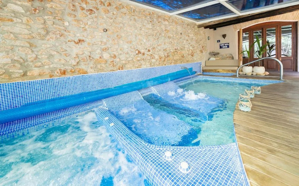 Les Vinyes Alojamiento Rural Boutique & SPA