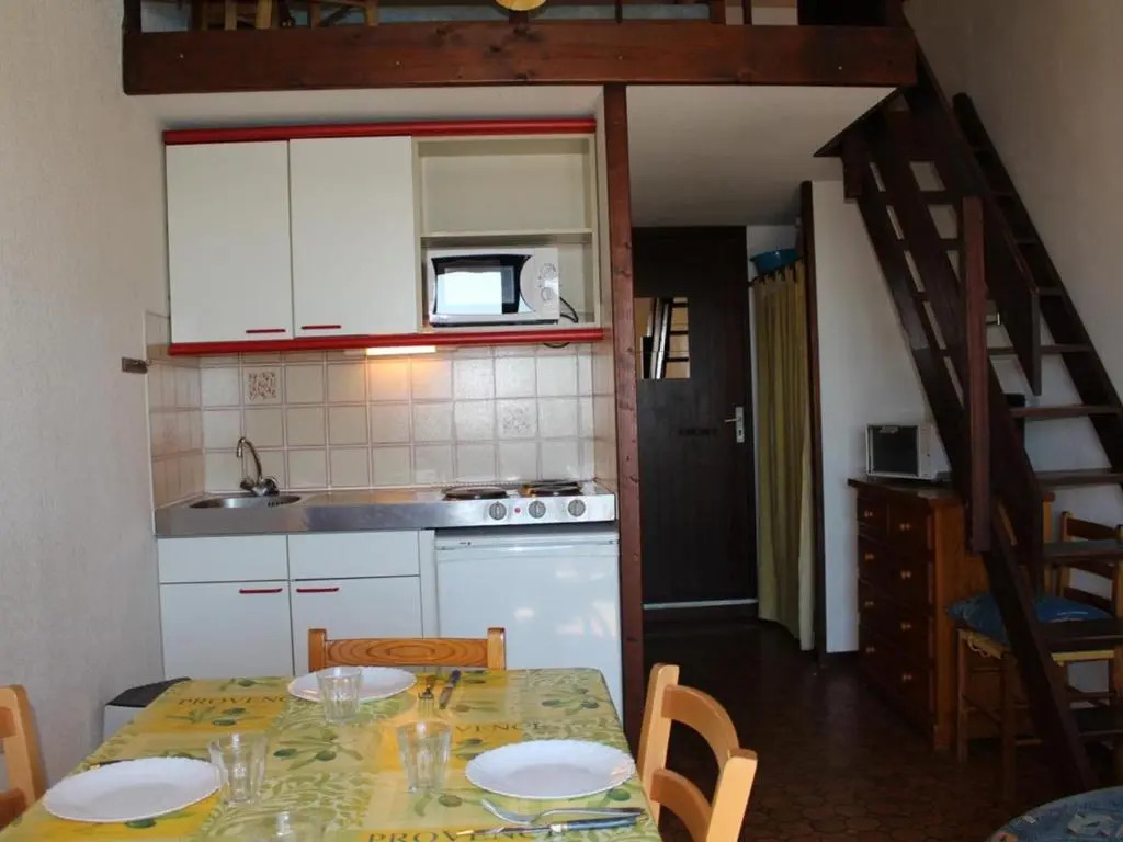 Appartement Gruissan, 2 pièces, 6 personnes - FR-1-229-57