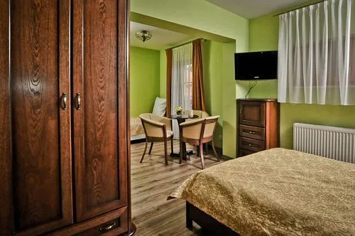Hotel Modrzewiówka