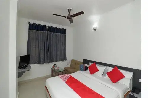 Bombay Hotel by OYO Rooms