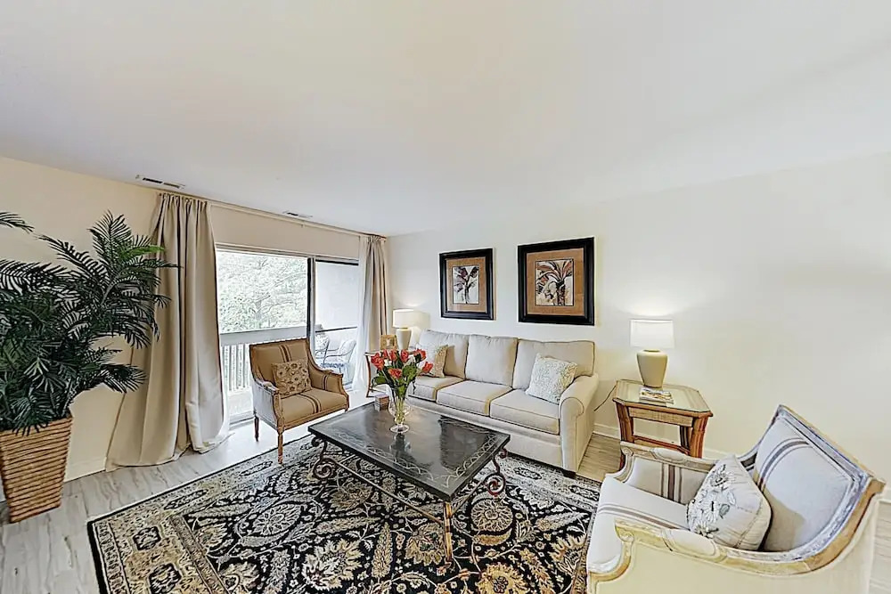 Lavish Villa at South Beach Marina condo