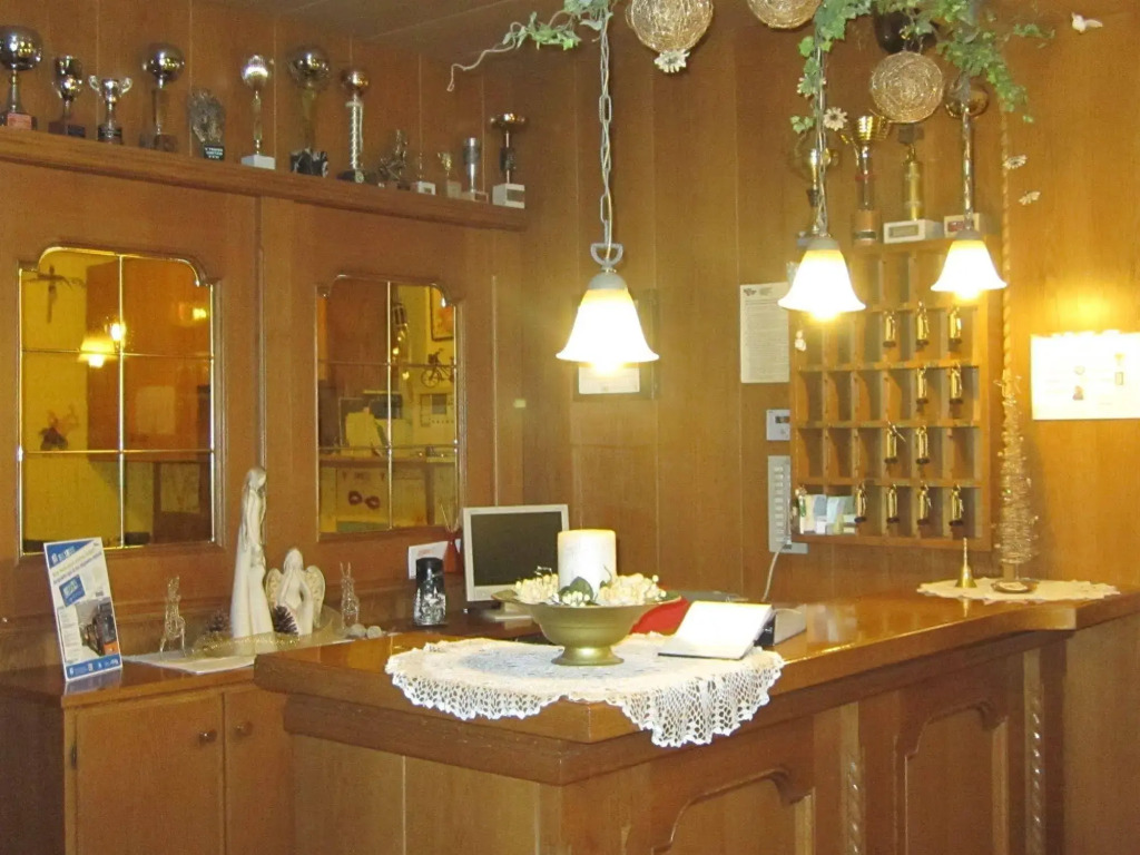 Hotel Azola