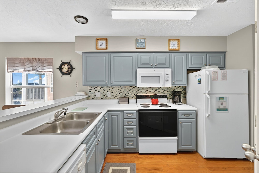Waterway Village 16I