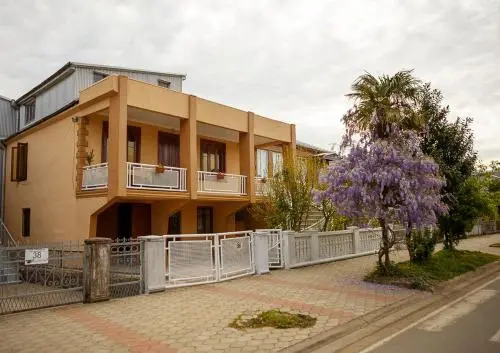 Rusudan's Guest House